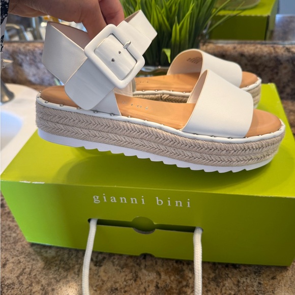 Gianni Bini White Espadrille Sandals - Picture 1 of 6